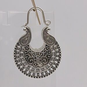 Vintage Boho Hollow Ancient U-Shaped Dangle Earrings